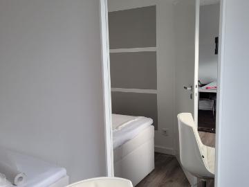 Charming, perfect studio in Moers, Moers Amsterdam Apartments for Rent