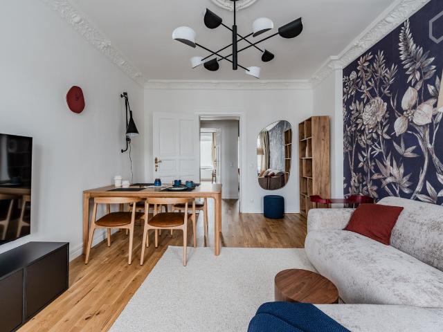 Charming Period Apartment in the Heart of Steglitz, Berlin Amsterdam Apartments for Rent