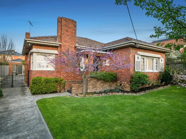 Charming Period Home in a Prestigious Family Location