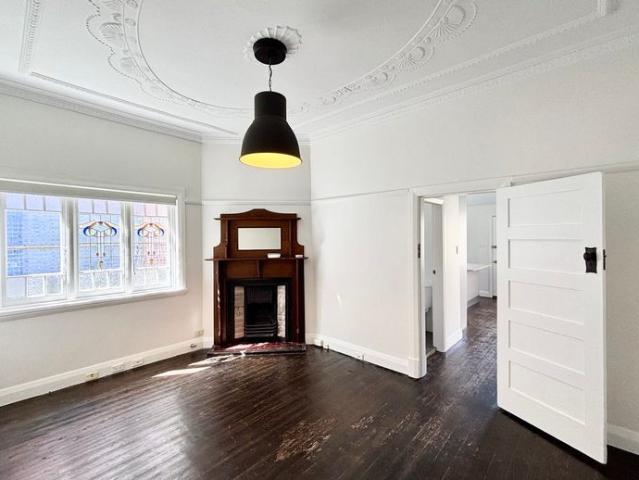 Charming Period Home Moments from the Bay Run