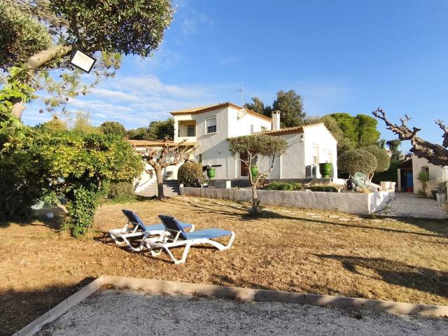 Charming Property with Independent Apartments + Rental Income ? Montpellier/Saint Brès South of France 6 bedrooms 4 bathrooms