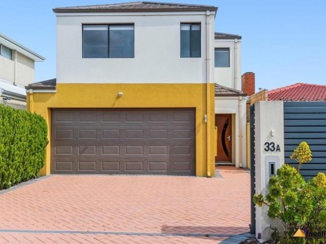 CHARMING QUALTY DOUBLE STOREY RESIDENCE & PRIME LOCATION
