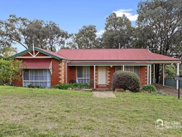 Charming Quarry Hill Living with Space, Comfort & Future Potential