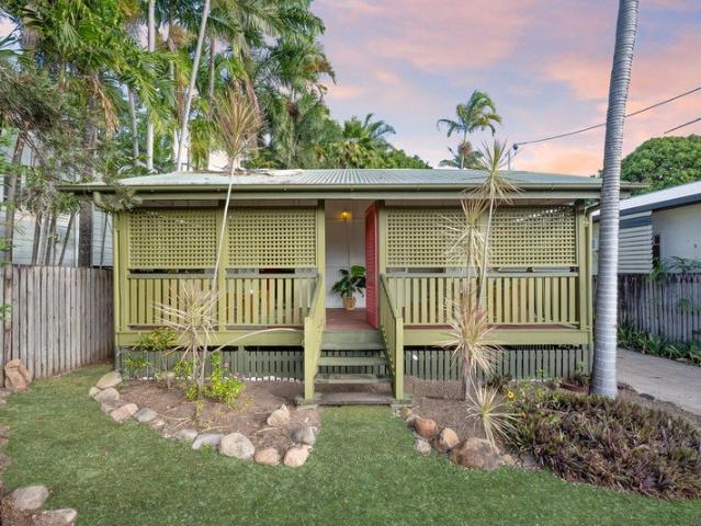 Charming Queensland Cottage in a Prime Central Location