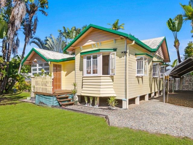 Charming Queenslander Cottage Full of Character, Privacy & Lifestyle Appeal