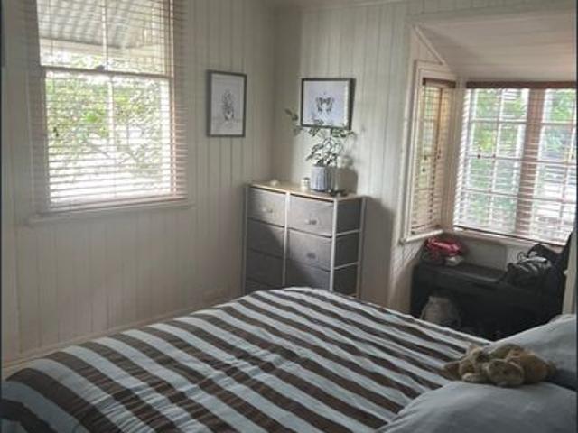 Charming Queenslander in Prime Morningside Location
