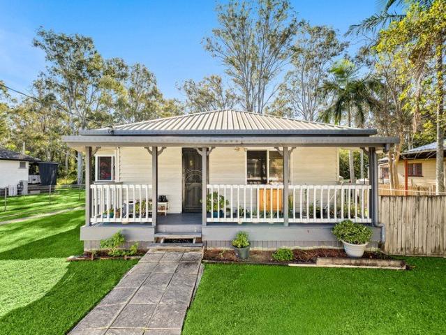 Charming Queenslander on a Prime 607m² South Facing Block with Endless Potential