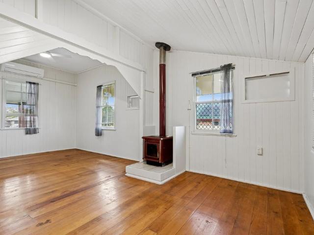 Charming Queenslander Living in the Heart of Rosewood