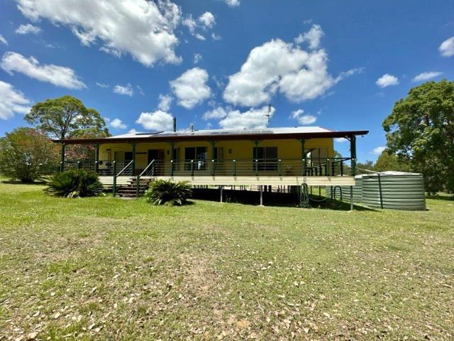 Charming Queenslander Style Home Your Perfect Rural Retreat