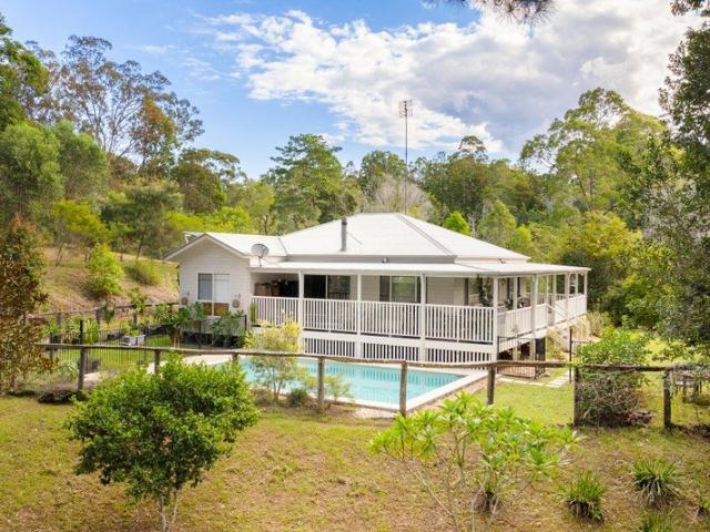 Storybook Charm, Space & Serenity Private 10 Acre Hinterland Hobby Farm Haven