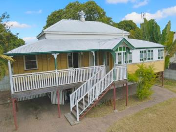 Charming Queenslander with Character in the Heart of Charters Towers