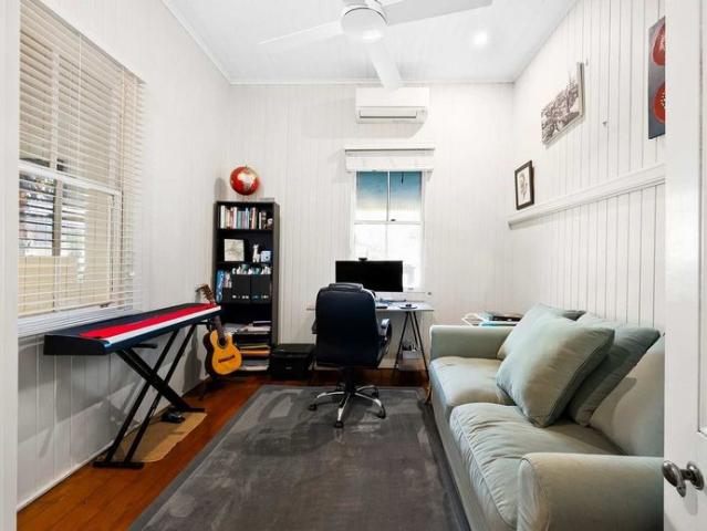 Charming Queenslander with dual living potential in Leafy Red Hill