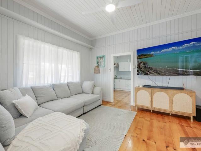 Charming Queenslander with Shed, Solar & Spacious Yard