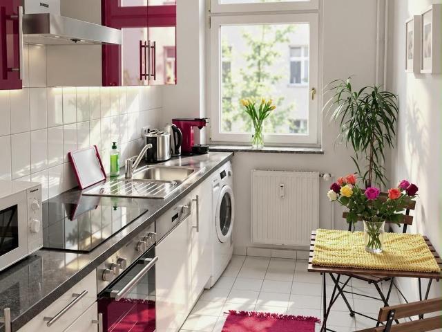 Charming, quiet and very clean appartment only 5 min. walking distance to S+U station Pankow, Berlin Amsterdam Apartments for Rent