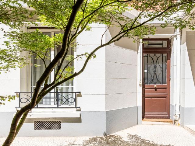Charming & Quiet Courtyard Studio – Paris 17th