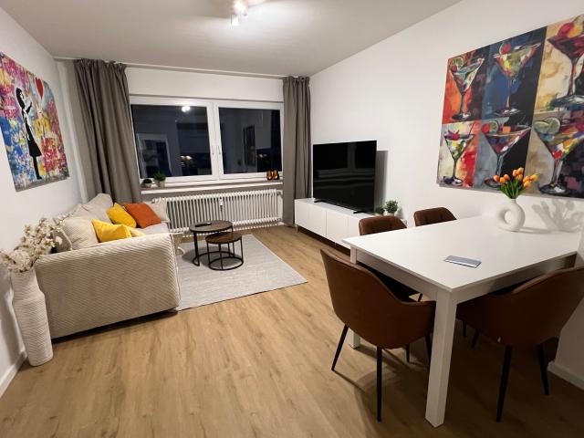 Charming, quiet home with 2 rooms in Köln freshly renovated