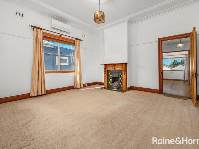 Charming renovated 3 bedroom home