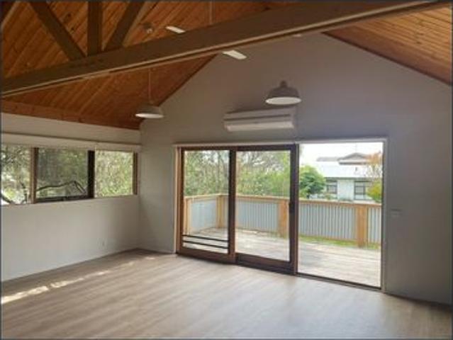 Charming Renovated Cottage in Old Ocean Grove