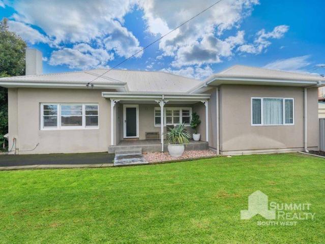 Charming, Renovated Family Home in Prime Central Location