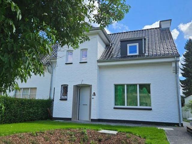 Charming renovated house in calm street