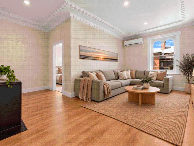 Charming Renovated Heritage Apartment in the Heart of Windsor