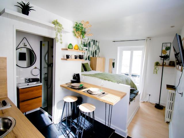 Charming Renovated Studio in the 16th Arrondissement, Paris Amsterdam Apartments for Rent