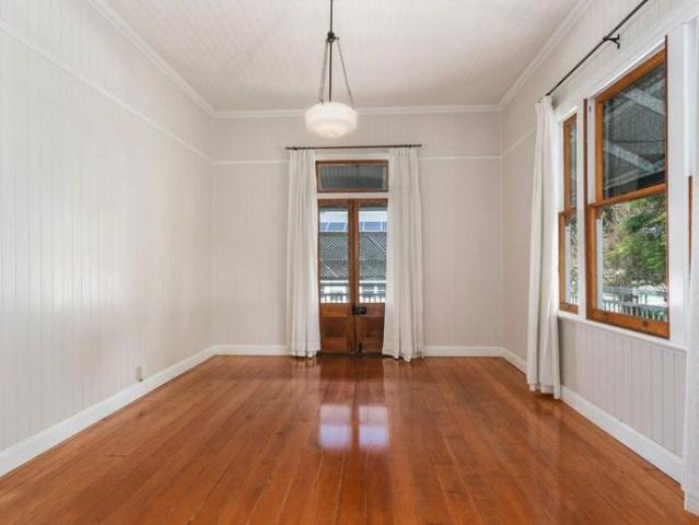 Charming Renovated Queenslander