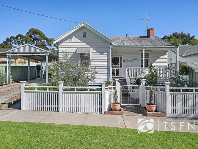 Charming Renovated Victorian in Sought After Spring Gully Setting
