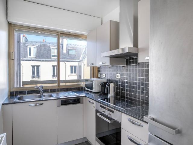 Charming Ready to Move In Parisian Apartment, Paris Amsterdam Apartments for Rent