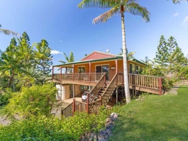 Charming Red Cedar Home on 33.5 Private Acres!