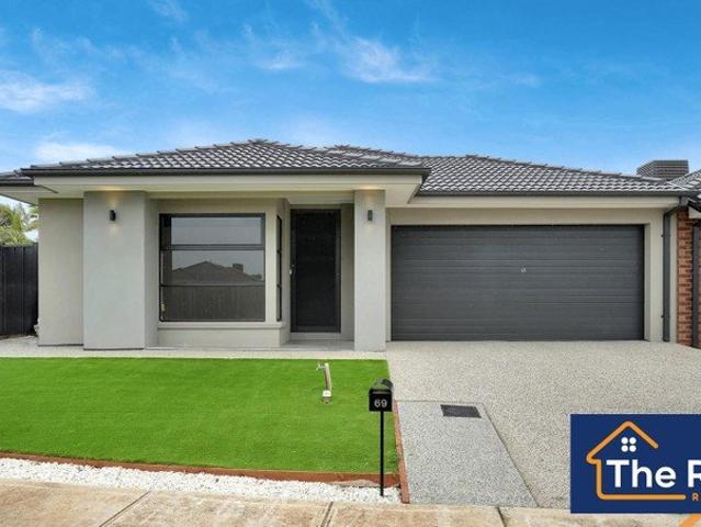 Charming Residence for Rent at 69 Ayesha Avenue, Melton South, VIC