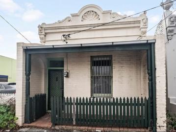Charming Richmond Living in a Prime Lifestyle Location
