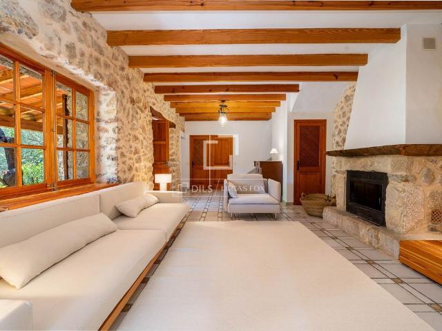 Charming rustic country house for short term rental in Mancor de la Vall, with privacy and views of the Serra de Tramuntana
