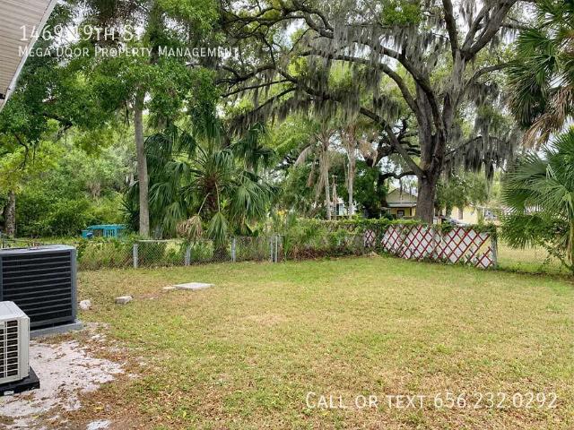 Charming Sarasota Home Near Downtown & Gulf Beaches! Electric, water and internet included!