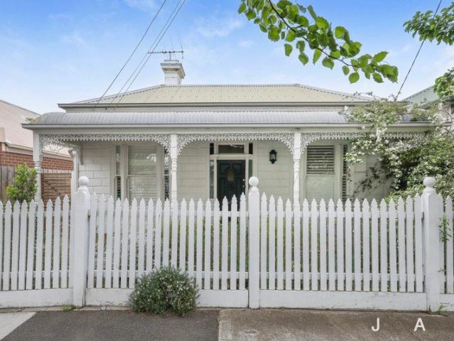 Charming Seddon Home with Space, Comfort & Convenience