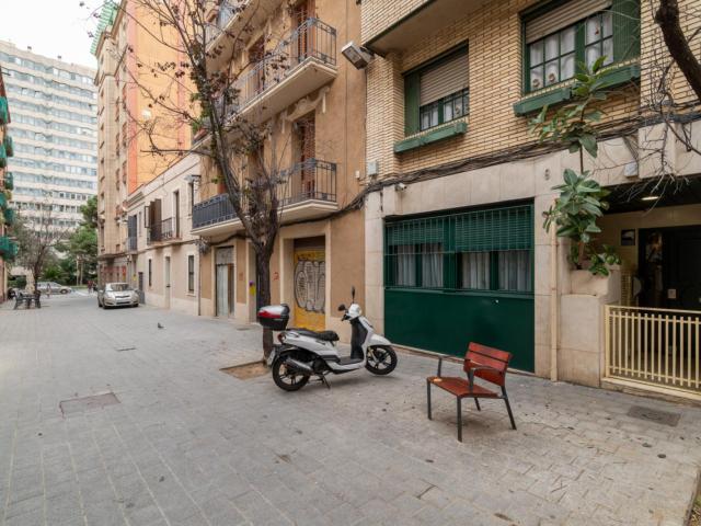 Charming single bedroom in Les Corts