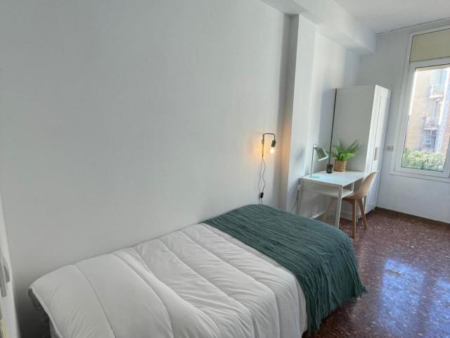 Charming single bedroom near the Vallcarca metro