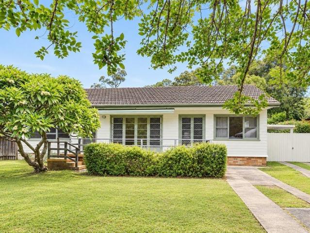 Charming Single Level Family Home Close to Everything
