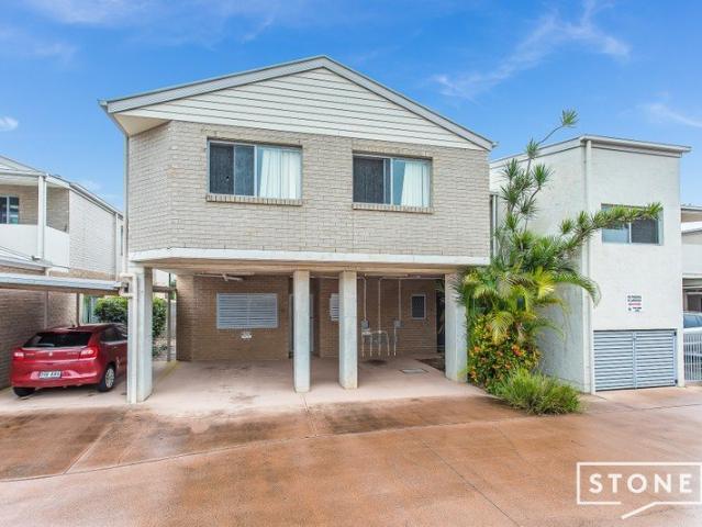 Charming Single Level Residence!