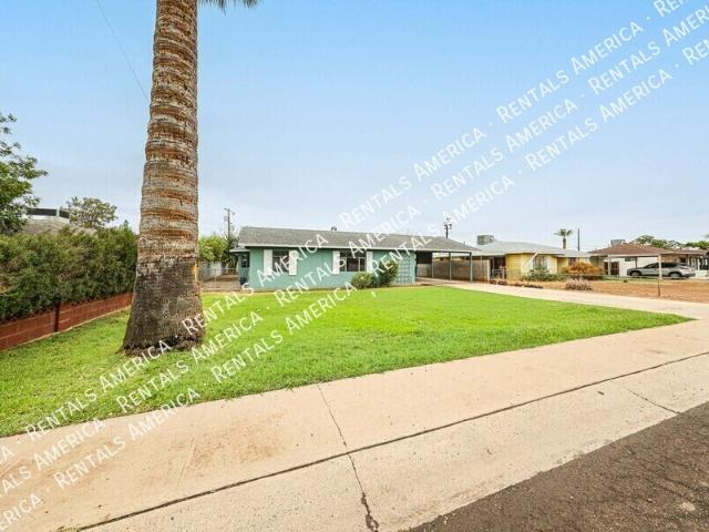 Charming Single Story 3 Bed Home in St. Gregory Nieghborhood