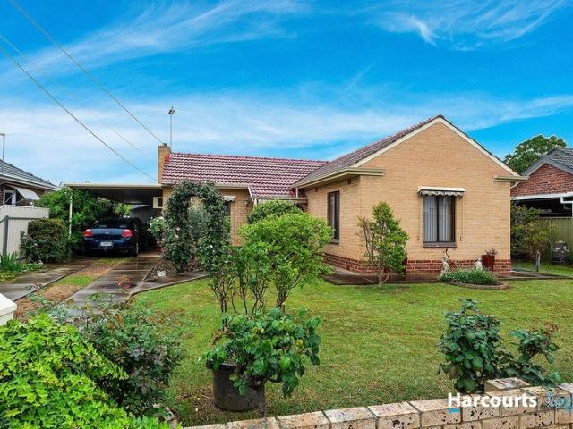 Charming, Solid Brick & Ready for Its Next Chapter!