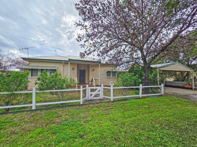 Charming South Forbes Cottage Strong Investment Opportunity