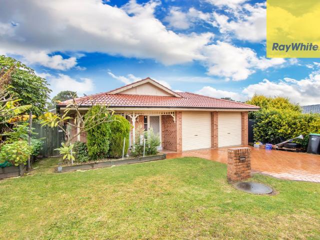Charming & spacious 4 bedroom family home in the perfect location!