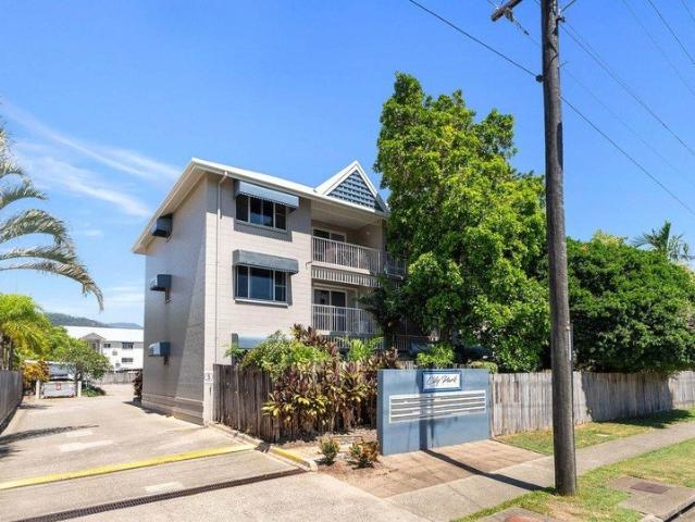 CHARMING, SPACIOUS TWO BEDROOM UNIT LOW BODY CORPORATE FEES