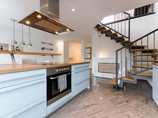 Charming, spacious flat in Frankfurt am Main, Frankfurt Amsterdam Apartments for Rent
