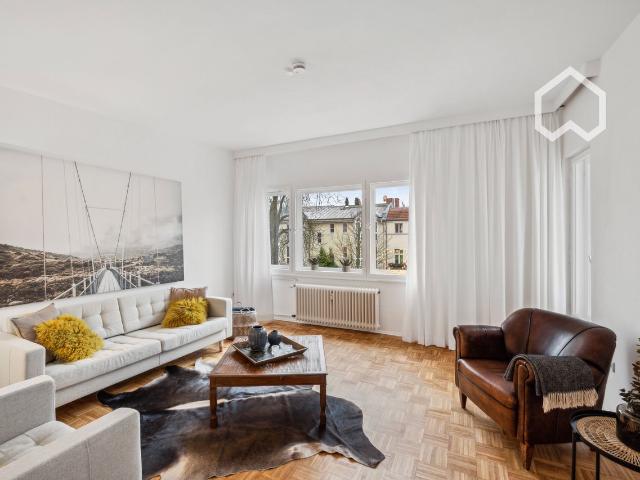 Charming & Spacious Furnished Apartment with Balcony in Berlin, Berlin Amsterdam Apartments for Rent