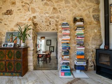 Charming stone cottage with sunny terrace
