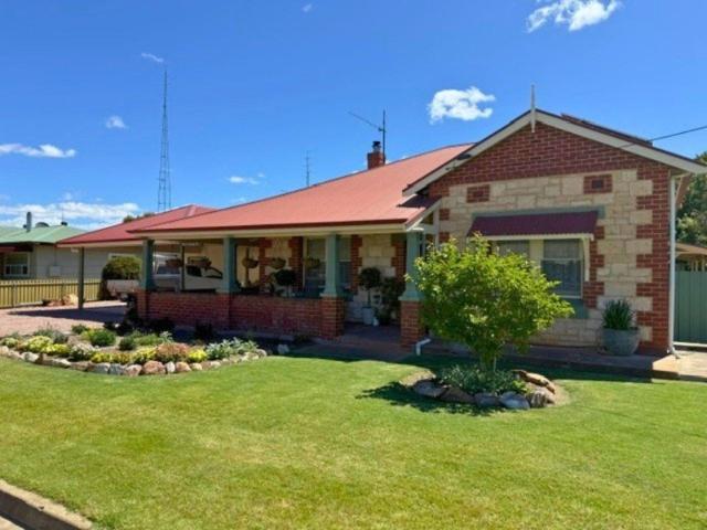 Charming Stone Home with Self Contained Unit
