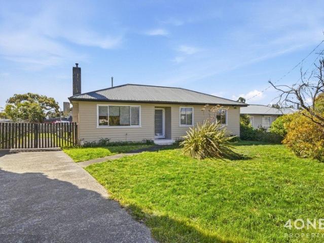 Charming Starter Home in Goodwood!
