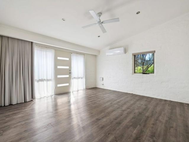 Charming Strathdale Home in a Prime Location